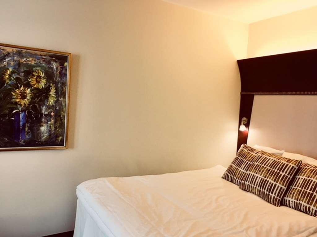 Hotelli Rivoli Jardin 4*